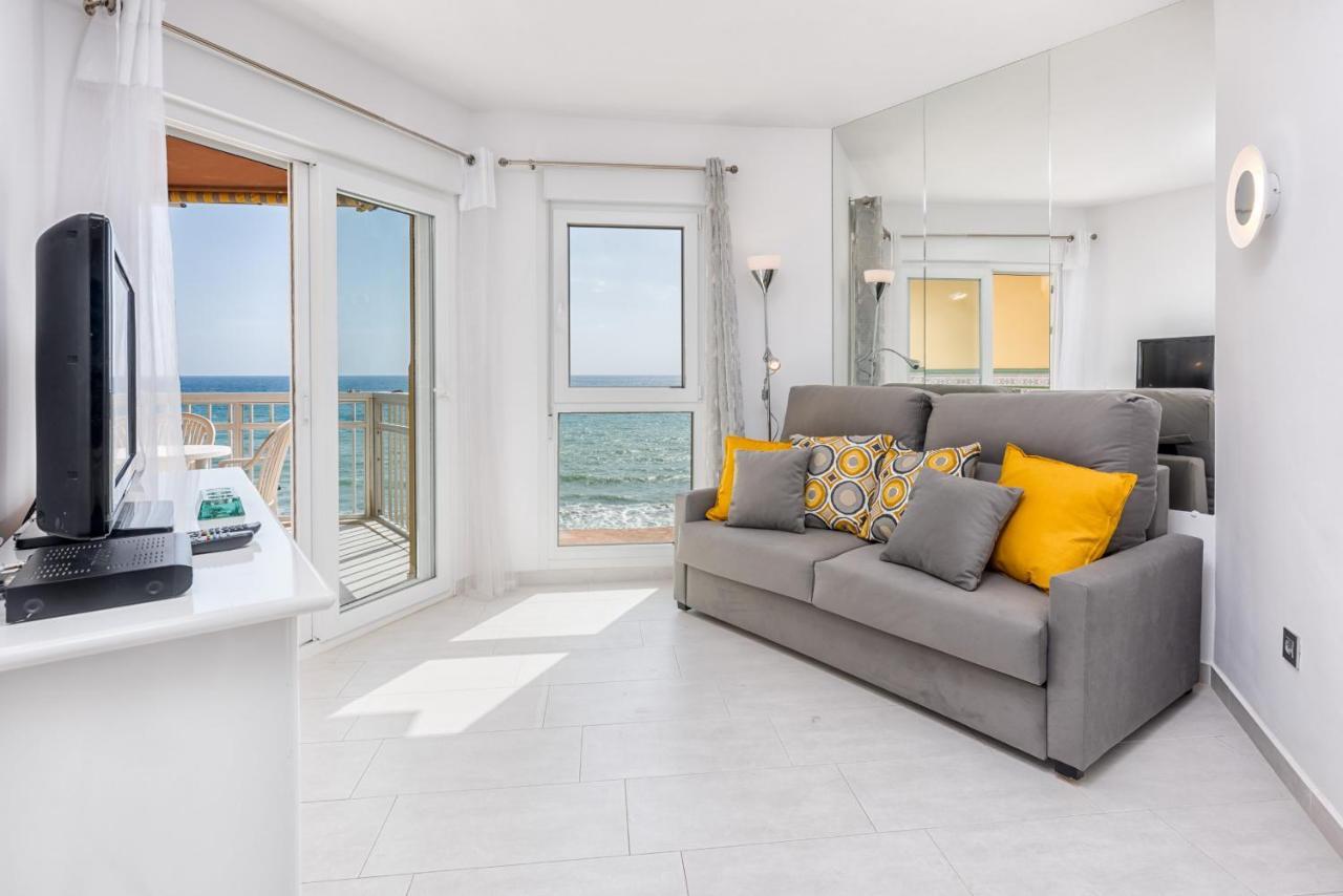 Wintowinrentals Relax & Frontal Sea View In فوينخيرولا المظهر الخارجي الصورة